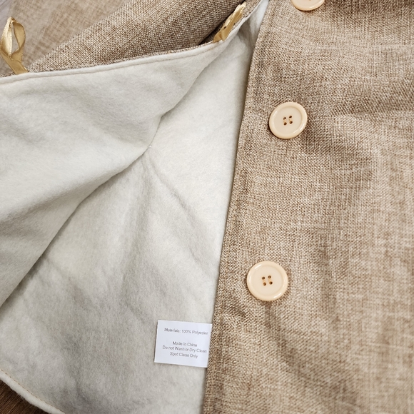 The Christmas Shoppe 48 inch Tree skirt - Picture 5 of 6